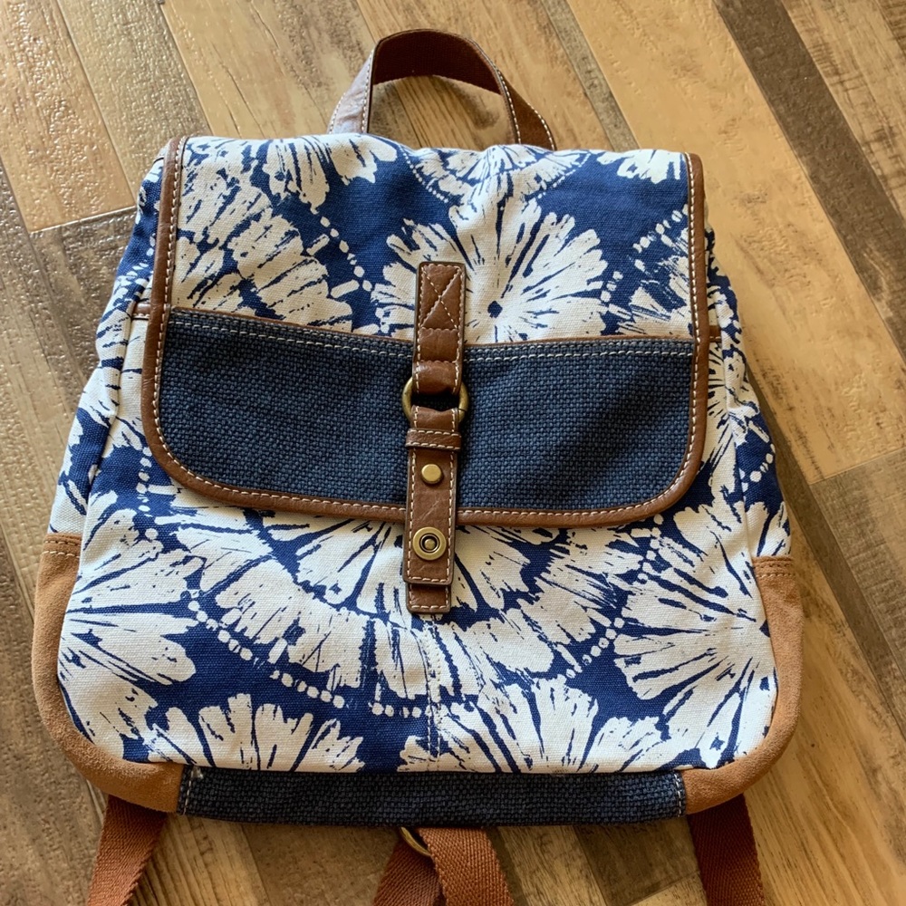 CUTE FOSSIL VINTAGE BACKPACK